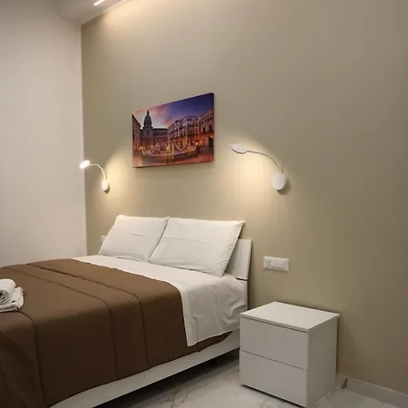 Vendégház Front House 3*