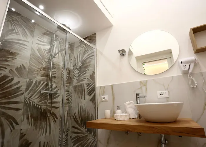 ゲストハウス Front House 3*