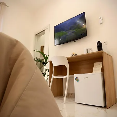 Konukevi Front House 3*